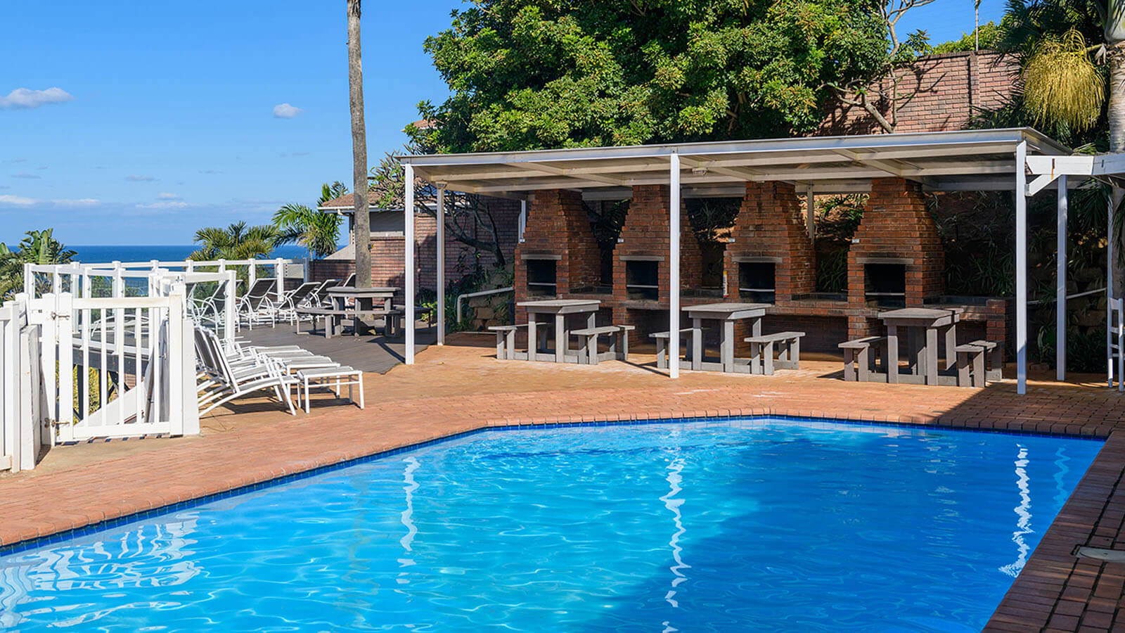 Illovo Beach Club